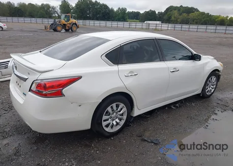 2014 Nissan Altima 2.5 S из США, поврежденный, VIN 1N4AL3AP8EC172927